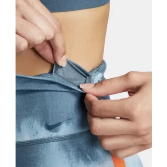 Nike Plus Size 3X One Luxe 7" Mid-Rise Women's Training‎ Shorts Tie Dye Look - Picture 14 of 14